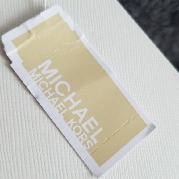 NWT Women's Michael Kors Watch - Picture 11 of 12